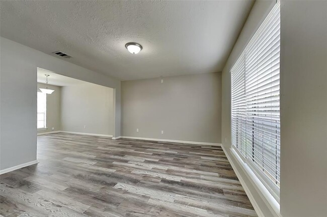 Building Photo - 3615 Darnell Ct