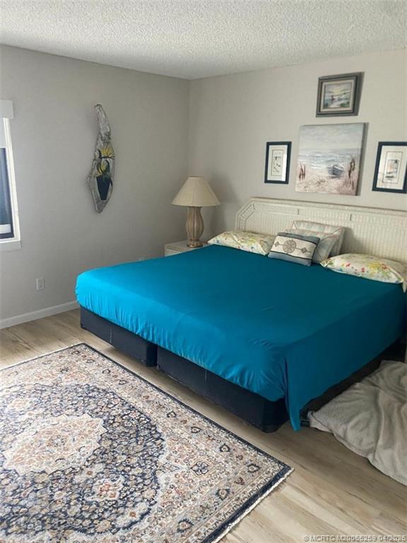 Building Photo - 1550 NE 13th Terrace