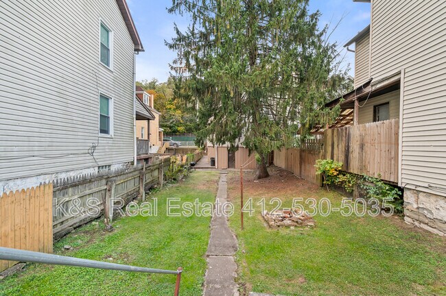 Building Photo - 30 Woodville Ave