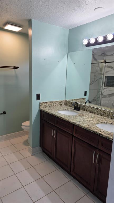 Building Photo - 1703 Paradise Dr