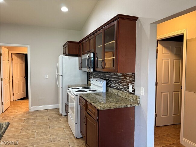 Building Photo - 91 Blackstone Dr