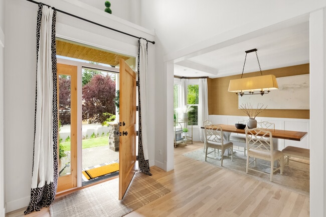 Building Photo - 11311 66th Ave