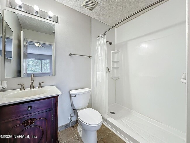 Building Photo - 12311 Kensington Lakes Dr