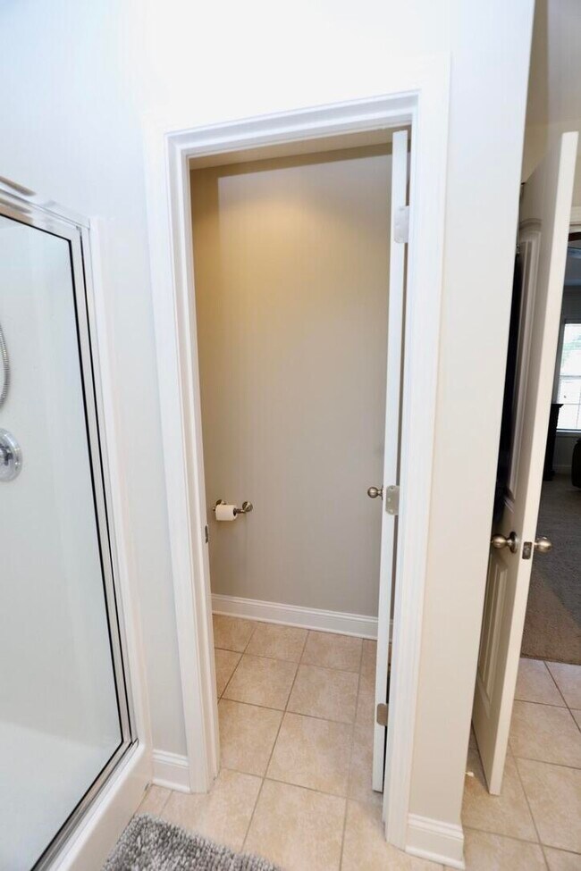Building Photo - 545 Curlew Cir