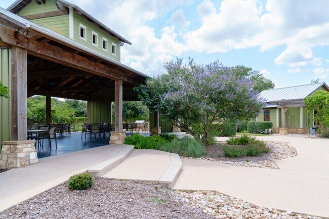 Building Photo - Executive 5-Bedroom Home in Coveted Crossvine Subdivision - Realtor Commission: $750