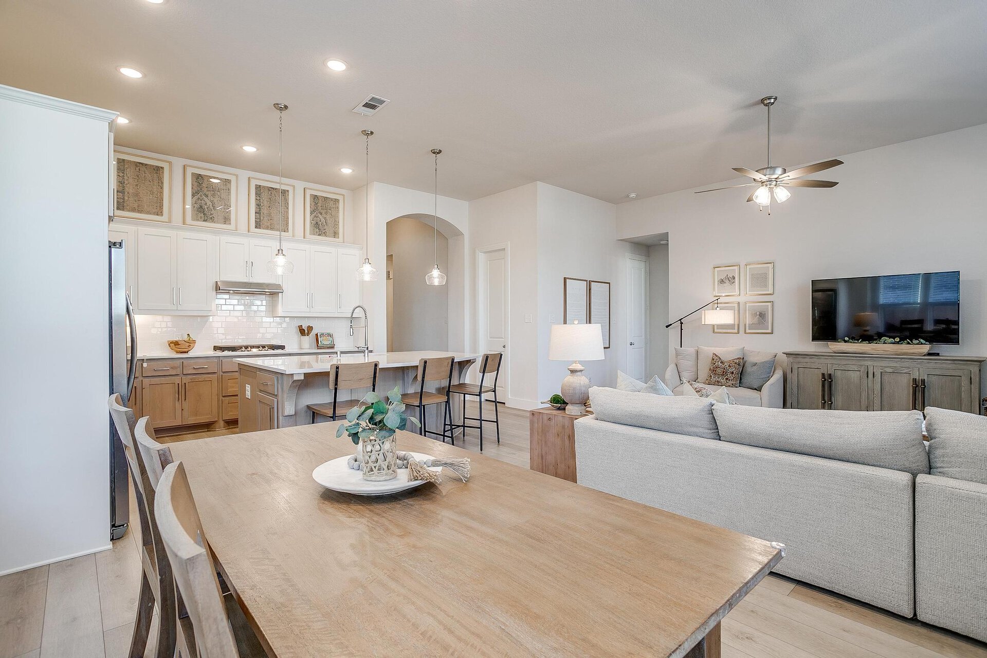 Building Photo - 14904 Chipwood Dr