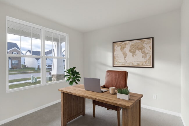 Building Photo - 668 Branson Dr