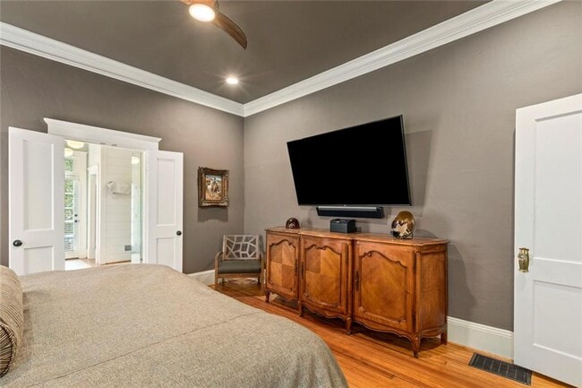 Building Photo - 976 Adair Ave NE