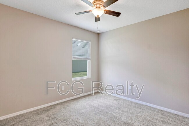 Building Photo - 72 Hickory Crse