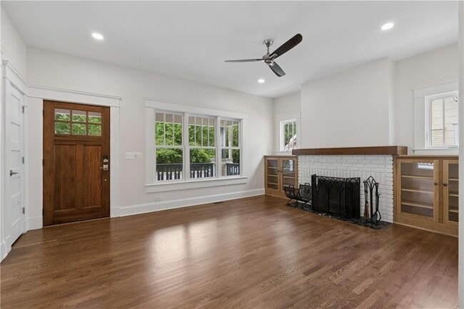 Building Photo - 1511 McLendon Ave NE