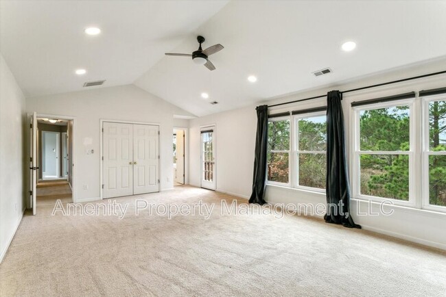Building Photo - 141 Pine Creek Dr
