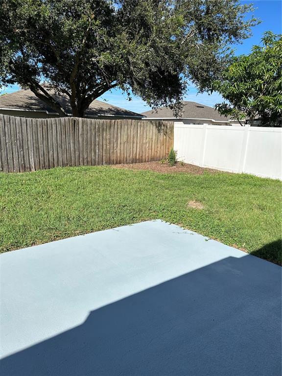 Building Photo - 1515 Silktree Ct
