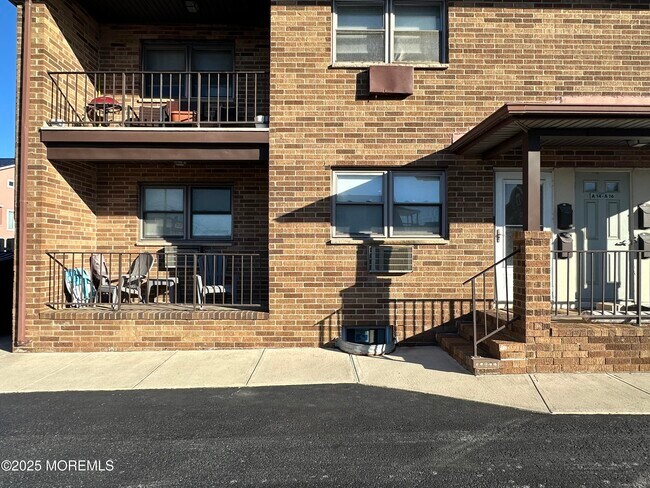 Building Photo - 1501 Ocean Ave N