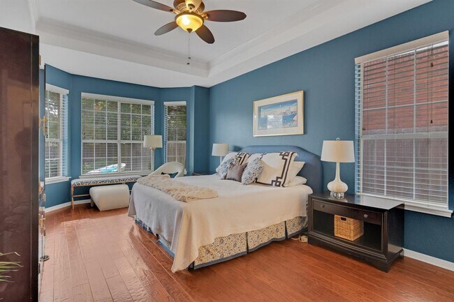 Building Photo - 5221 China Garden Dr