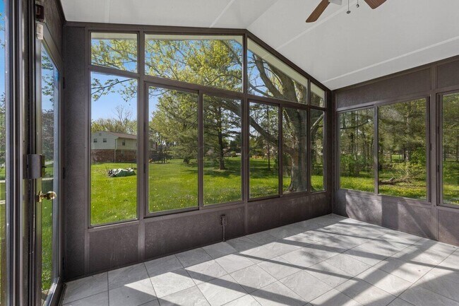 Building Photo - 11589 Milnor Rd