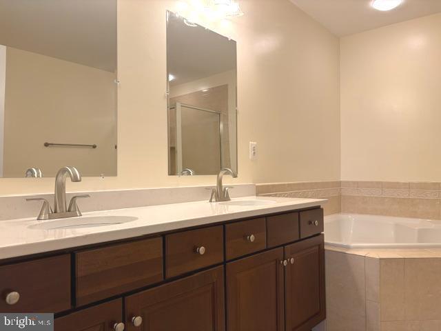 Building Photo - 15127 Lilywood Ln