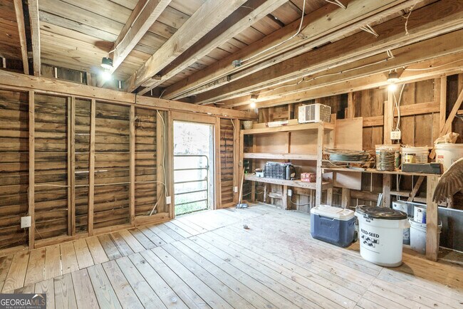 Building Photo - 1121 Prospect Rd