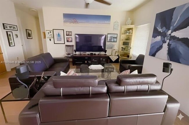 Building Photo - 9008 Collins Ave