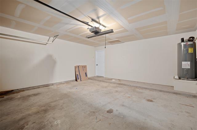 Building Photo - 1204 1st St