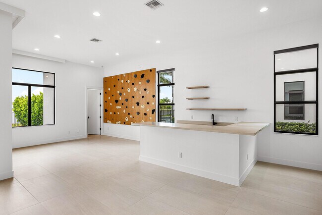 Building Photo - 17151 Brulee Breeze Wy