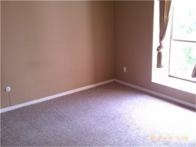 Building Photo - 8433 Hearth Dr