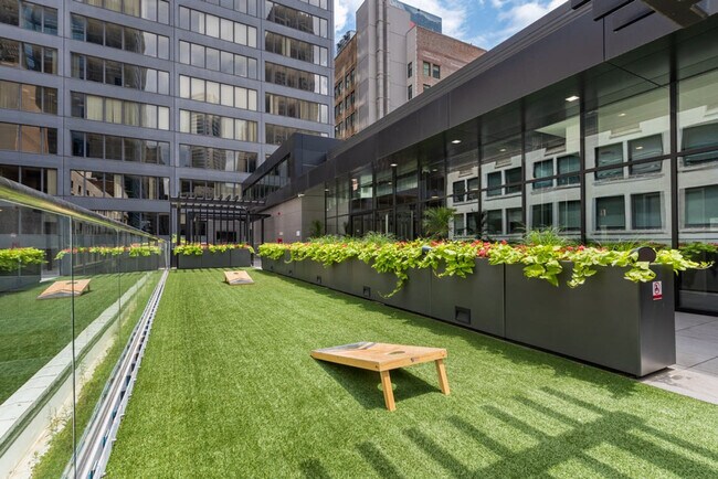 Building Photo - 29 S LaSalle St