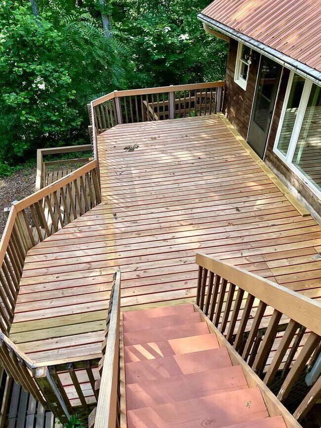 Building Photo - 418 Summit View Rd