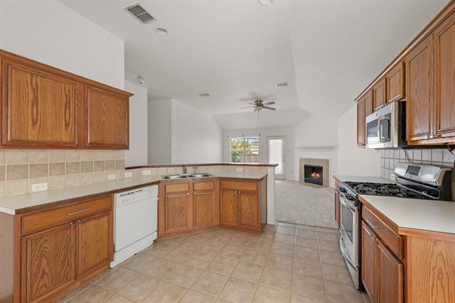 Building Photo - 12133 Tacoma Ridge Dr