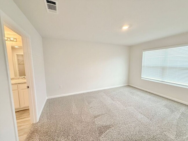 Building Photo - 4384 Winged Elm Ct