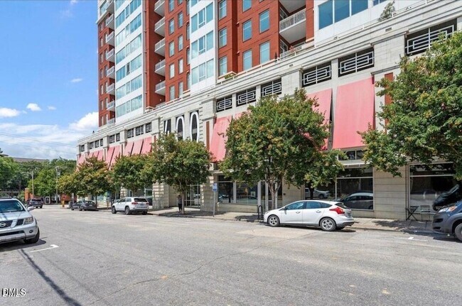 Building Photo - 400 W North Street Unit 10174037