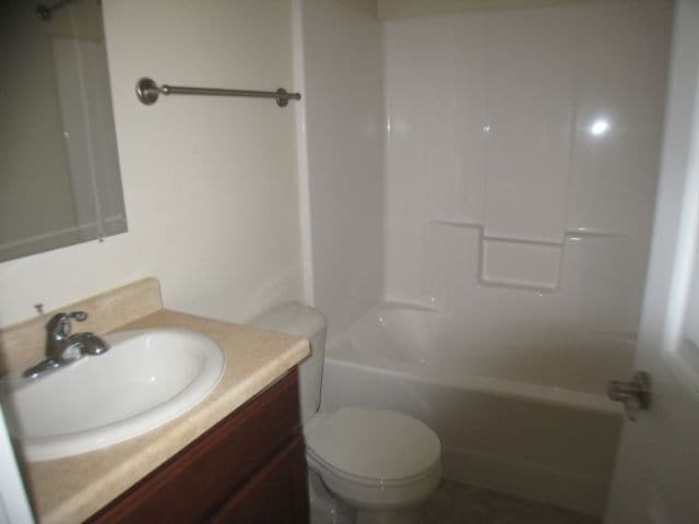 Building Photo - 202 Montalto Dr