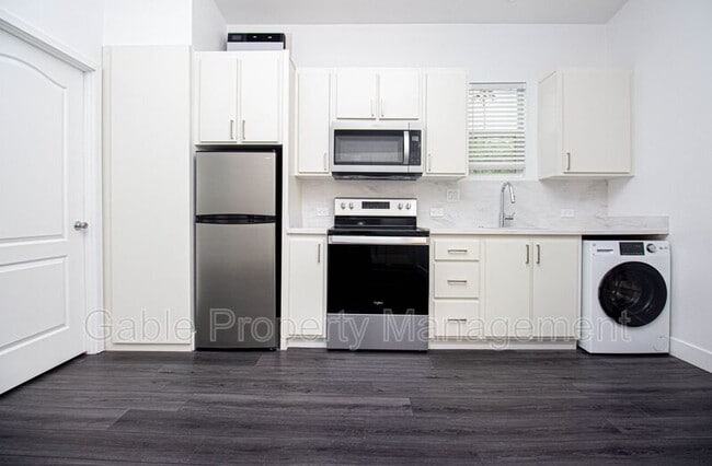 Building Photo - 11708 Albers St