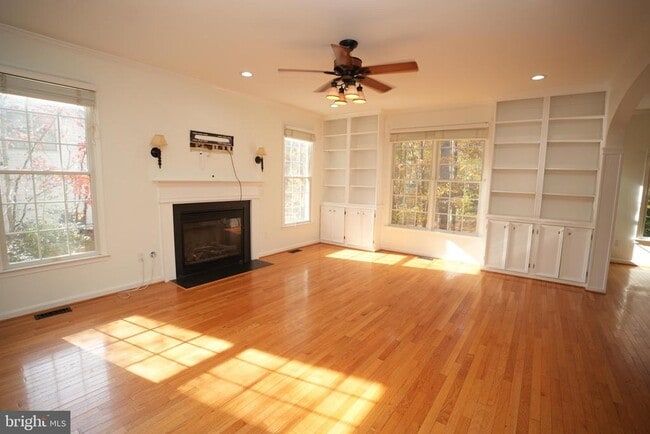 Building Photo - 23293 Misty Pond Ln