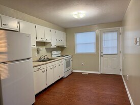 Building Photo - 241 Euclid Ave