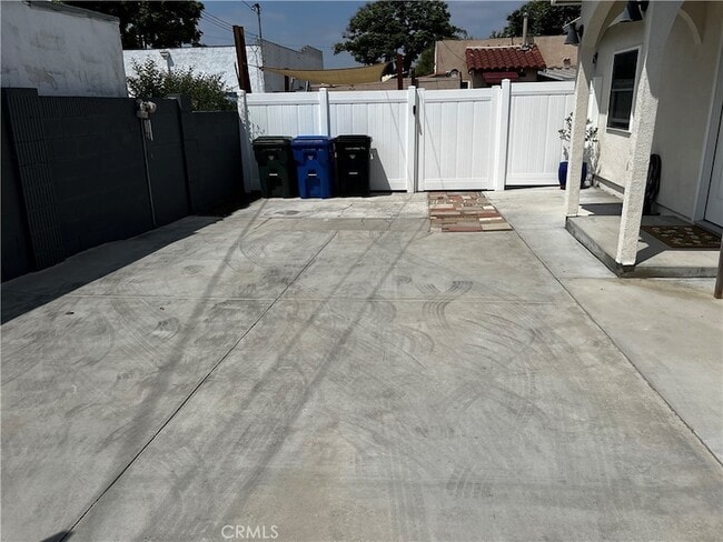 Building Photo - 8146 Washington Ave