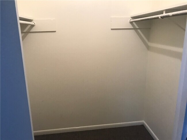 Building Photo - 801 W Lynn St