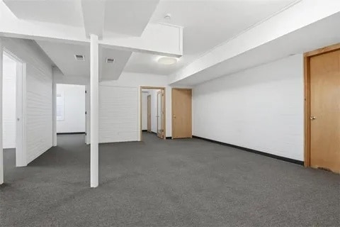 Building Photo - 104 E Barker St