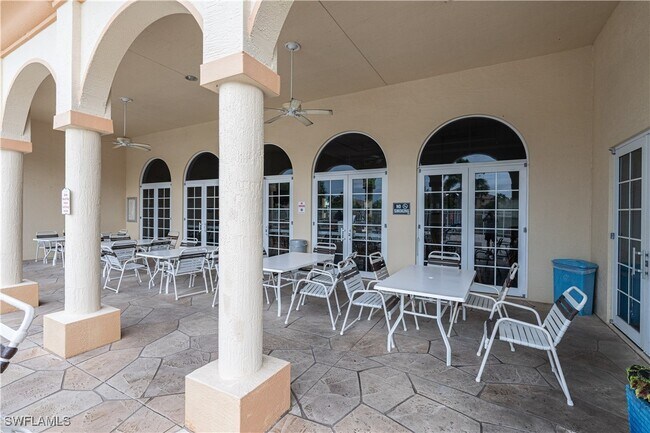 Building Photo - 15449 Bellamar Cir