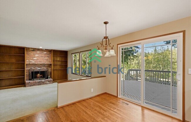 Building Photo - Beautiful 4-Bedroom Home with Spacious Yard in a Quiet Cul-de-Sac