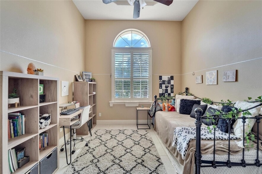 Building Photo - 2656 Wyndsor Oaks Way