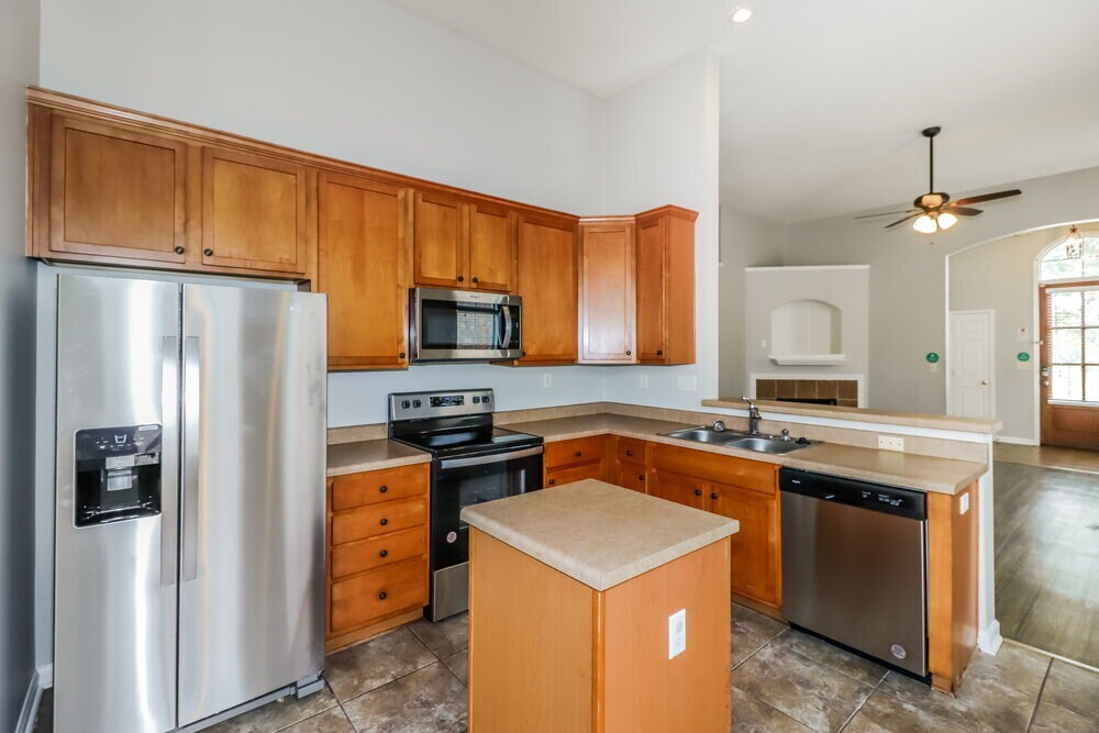 Building Photo - 7575 Glen Creek Ln