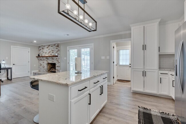 Building Photo - 1012 Glenco Rd