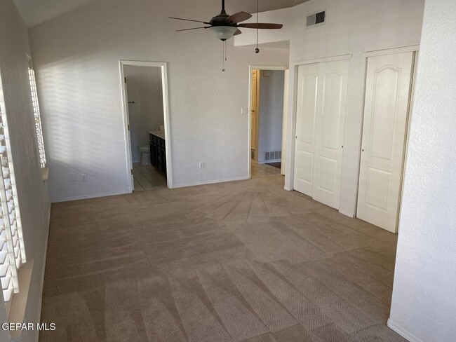 Building Photo - 715 Espada Dr