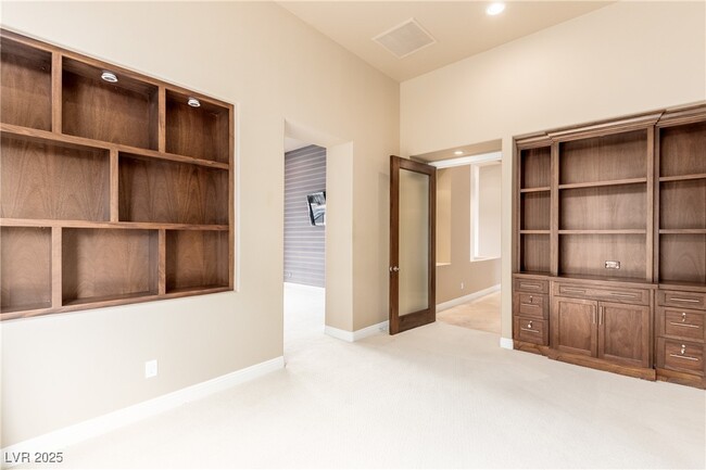 Building Photo - 34 Isleworth Dr