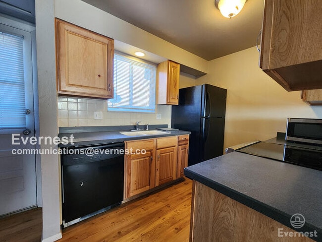 Building Photo - 8119 W 54th Pl