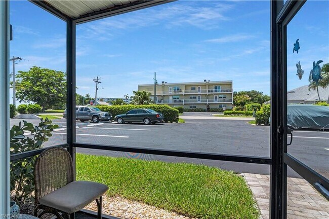 Building Photo - 850 Palm St