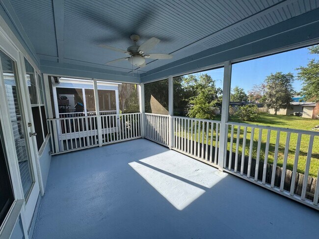 Building Photo - Move In Special! Coastal Creek Upstairs 2/...