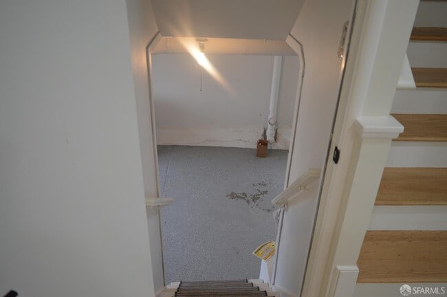 Building Photo - 87 Lakemont Dr