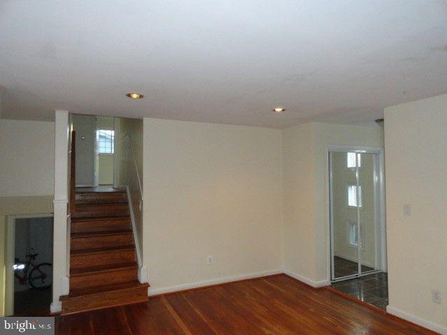 Building Photo - 7821 Cayuga Ave