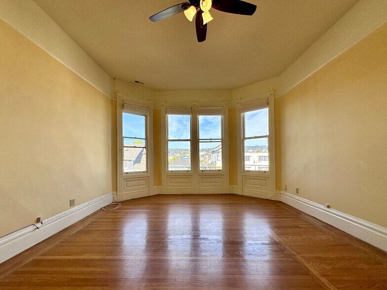 Building Photo - 817 Foothill Blvd